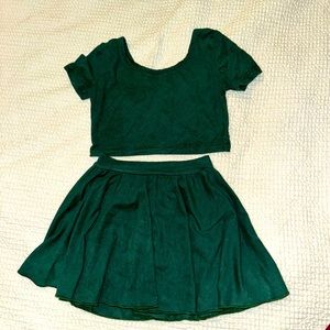 Wild Rich Kids 2 piece